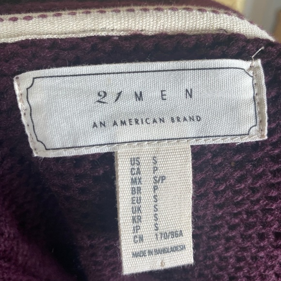 Forever 21 Men’s Knit Button Up Maroon Cardigan - Picture 4 of 7